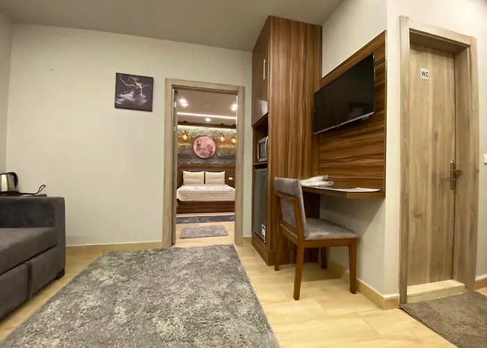 Holy Sheet Plus - Boutique Hotel